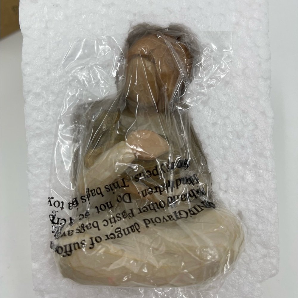 Willow Tree Kindness (Girl) "Above All, Kindness" Natural Item #26218 New NIB - Picture 2 of 6